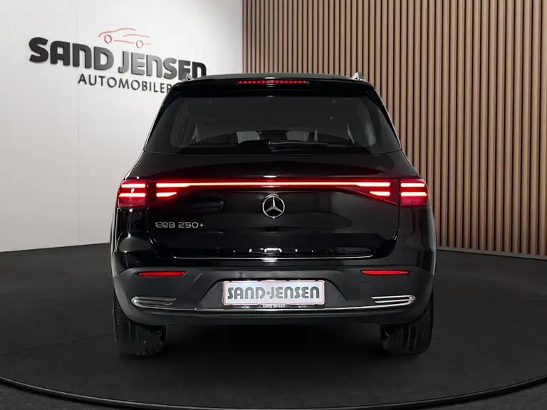 Mercedes EQB250+ Progressive Van