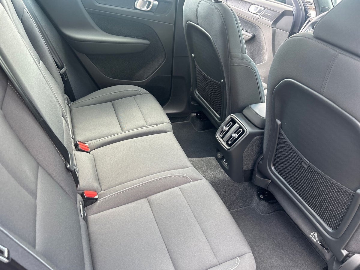 Volvo EX40 Extended Range Black Edition billede 13