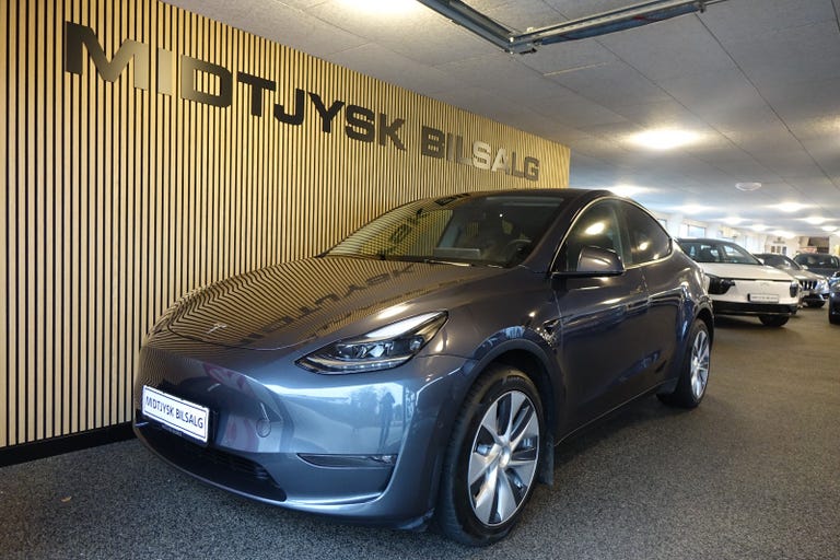 Tesla Model Y Long Range AWD