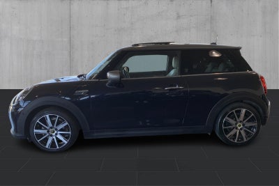 MINI Cooper SE Maximise - 1