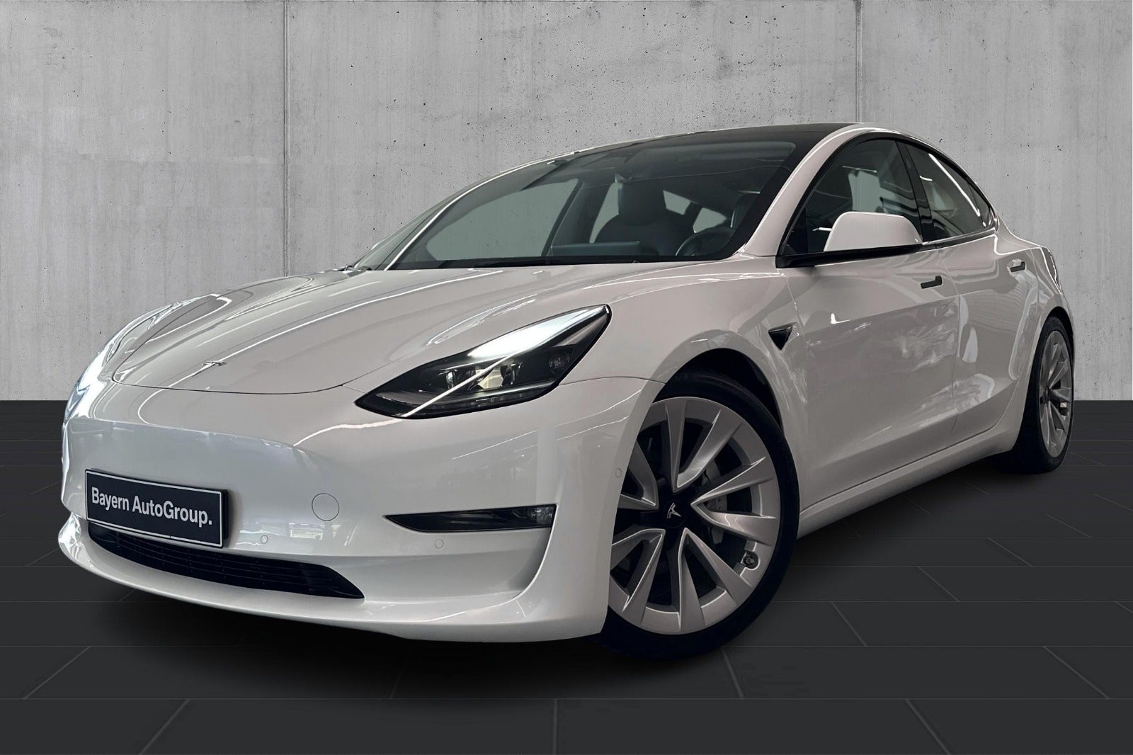 Tesla Model 3 Long Range AWD
