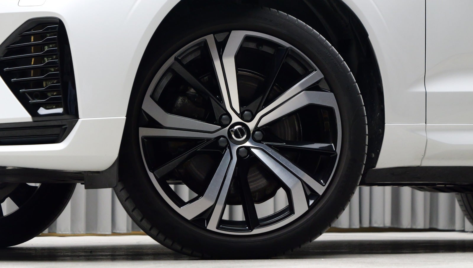 Volvo XC60 T6 ReCharge R-Design aut. AWD