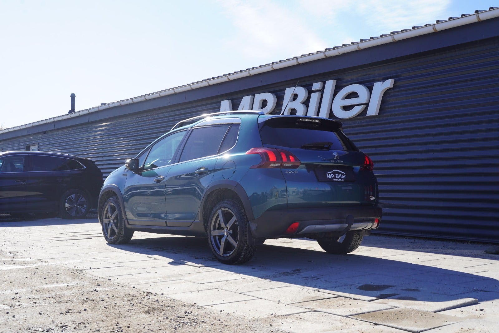Billede af Peugeot 2008 1,6 BlueHDi 100 Allure Sky