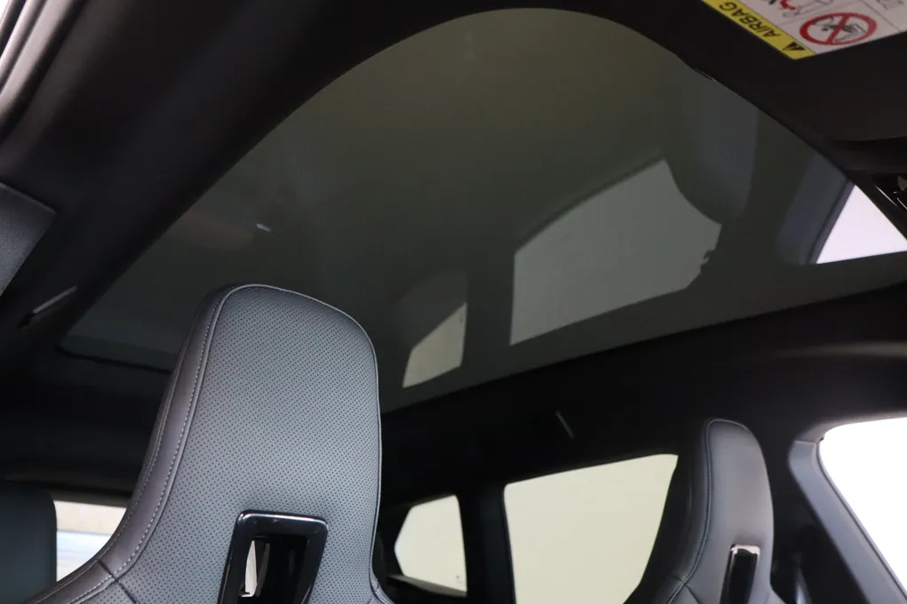 BMW iX xDrive40 Fully Charged