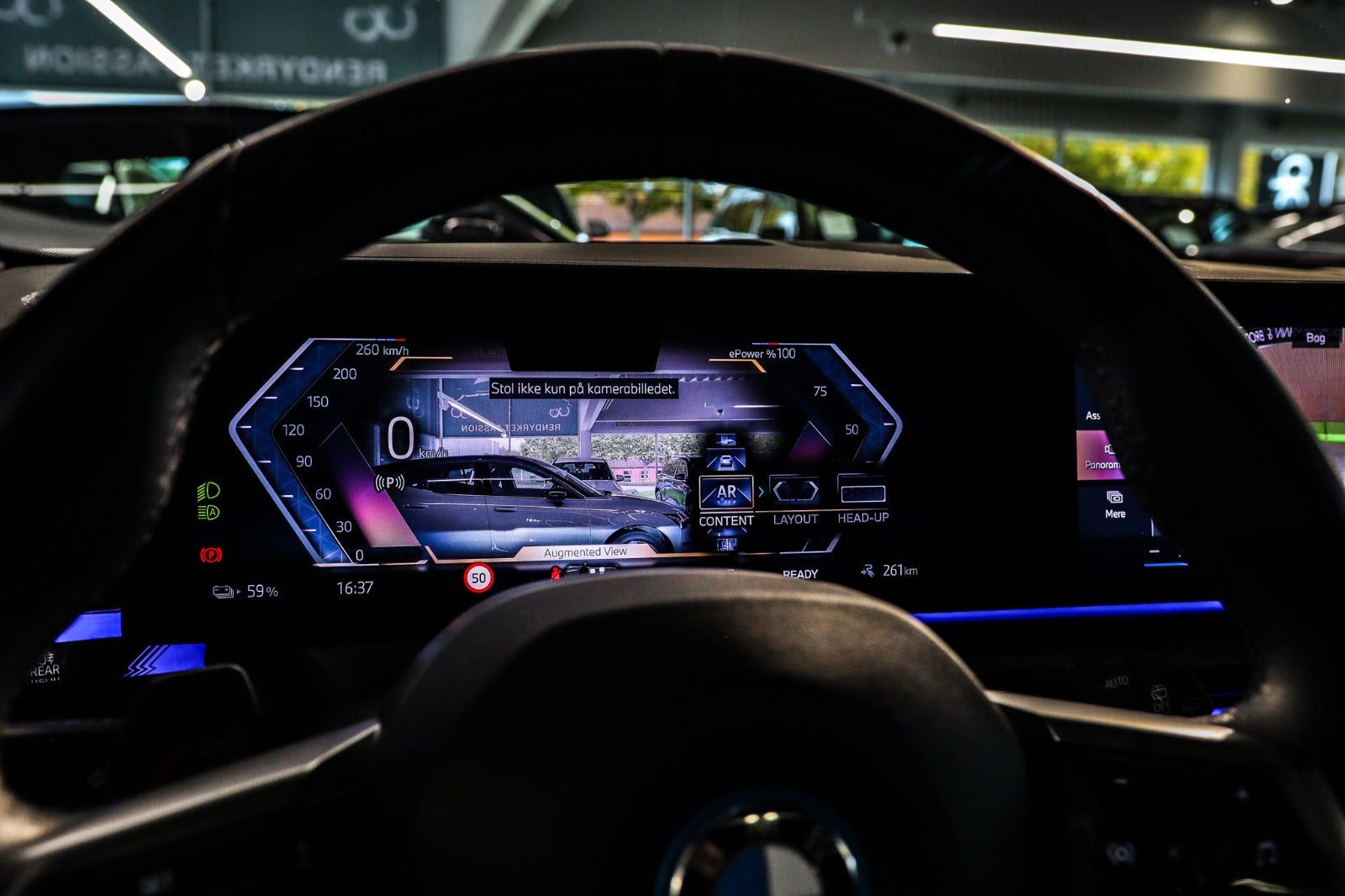 Billede af BMW i5  eDrive40 Touring Fully Charged