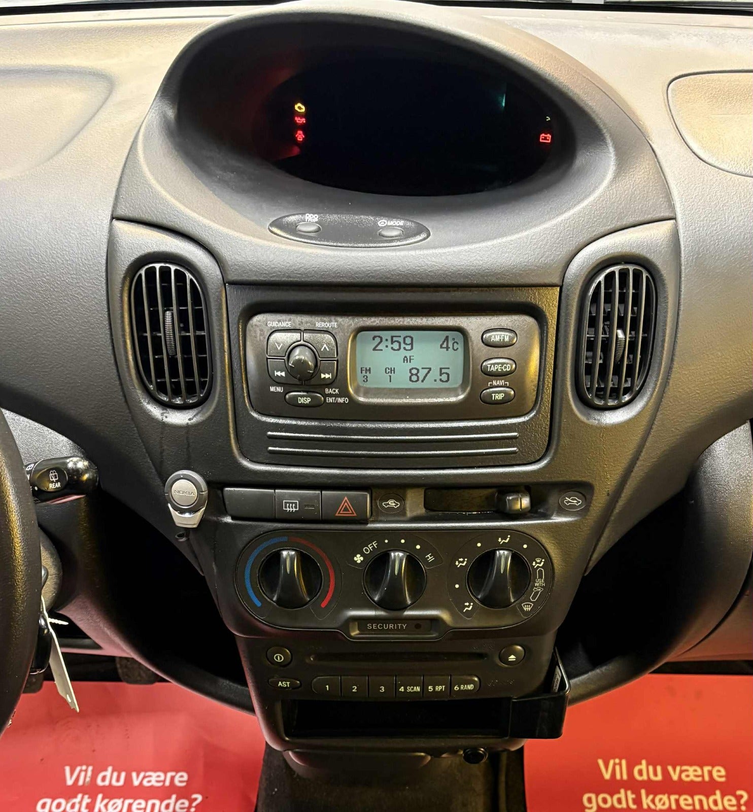 Billede af Toyota Yaris Verso 1,3 Luna