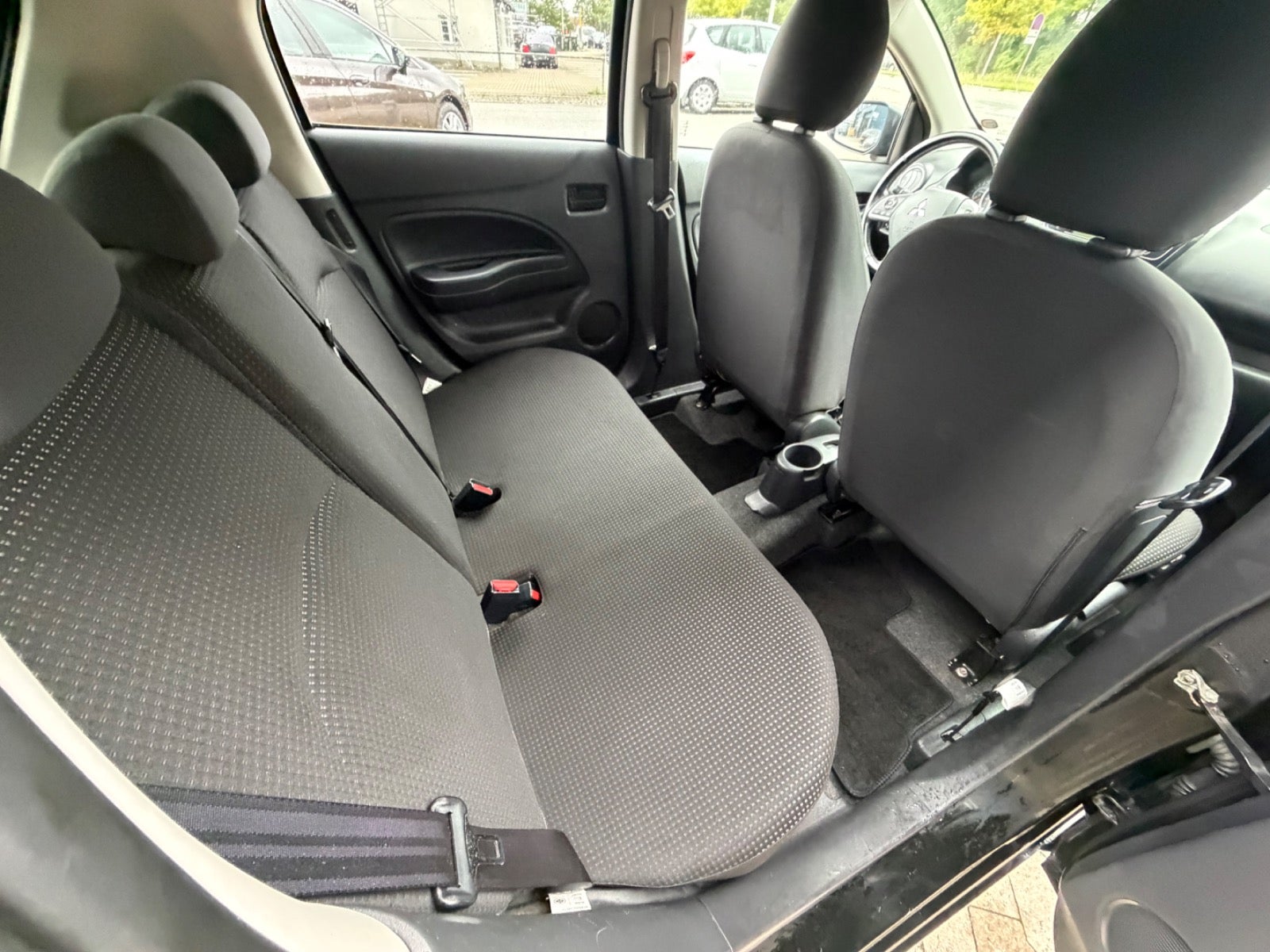 Billede af Mitsubishi Space Star 1,2 Black & White