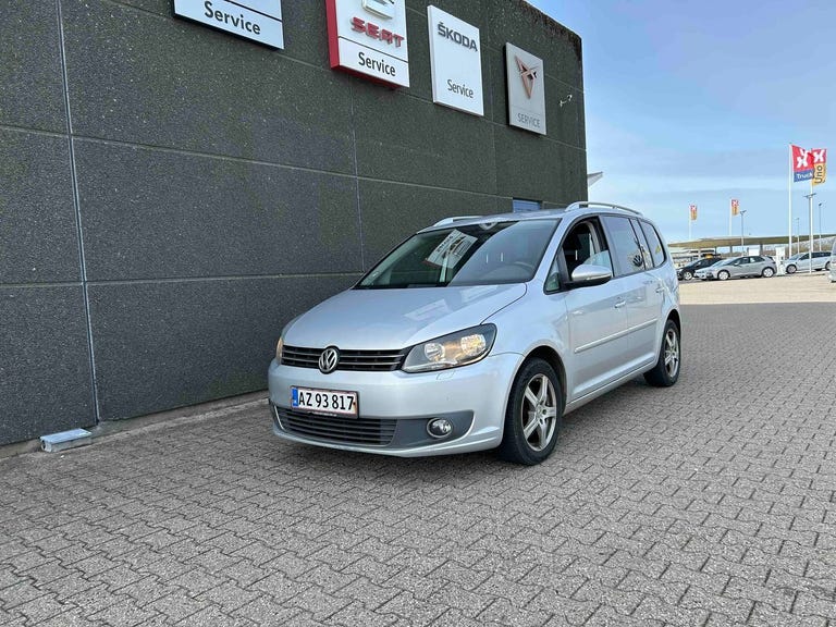 VW Touran TDi 140 Highline BMT