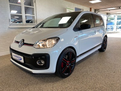 VW Up! 1,0 GTi Benzin modelår 2019 km 98500 klimaanlæg ABS airbag servostyring, - Vi tilbyder:
- Omg