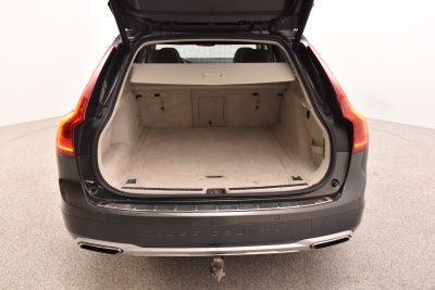 Volvo V90 CC D4 190 Pro aut. AWD