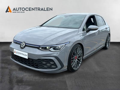 VW Golf VIII 1,4 GTE DSG 5d