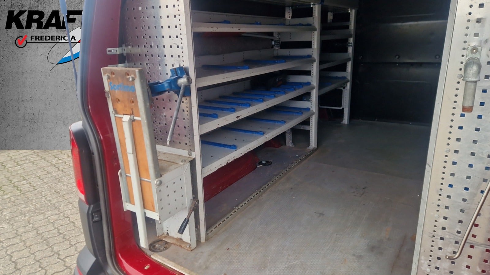 Billede af VW Transporter 2,0 TDi 150 Kassevogn DSG lang