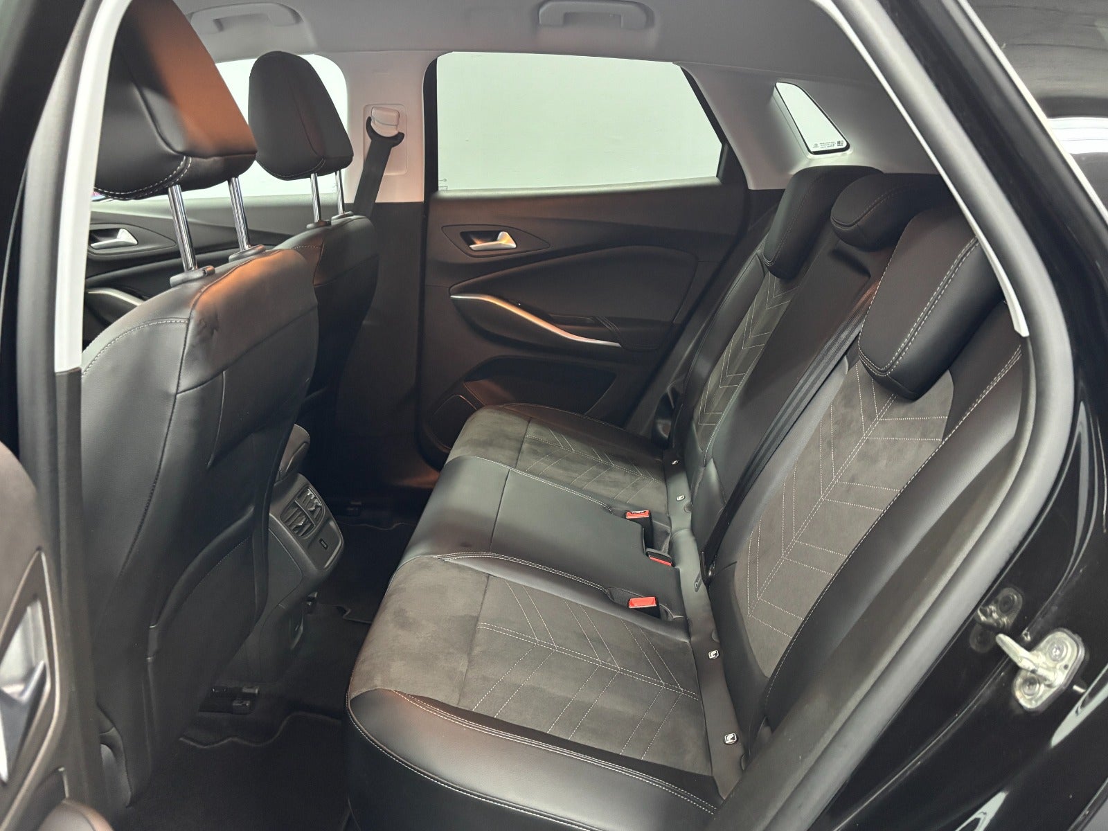 Billede af Opel Grandland 1,6 Hybrid Ultimate aut.