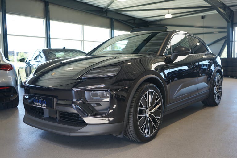 Porsche Macan 4 