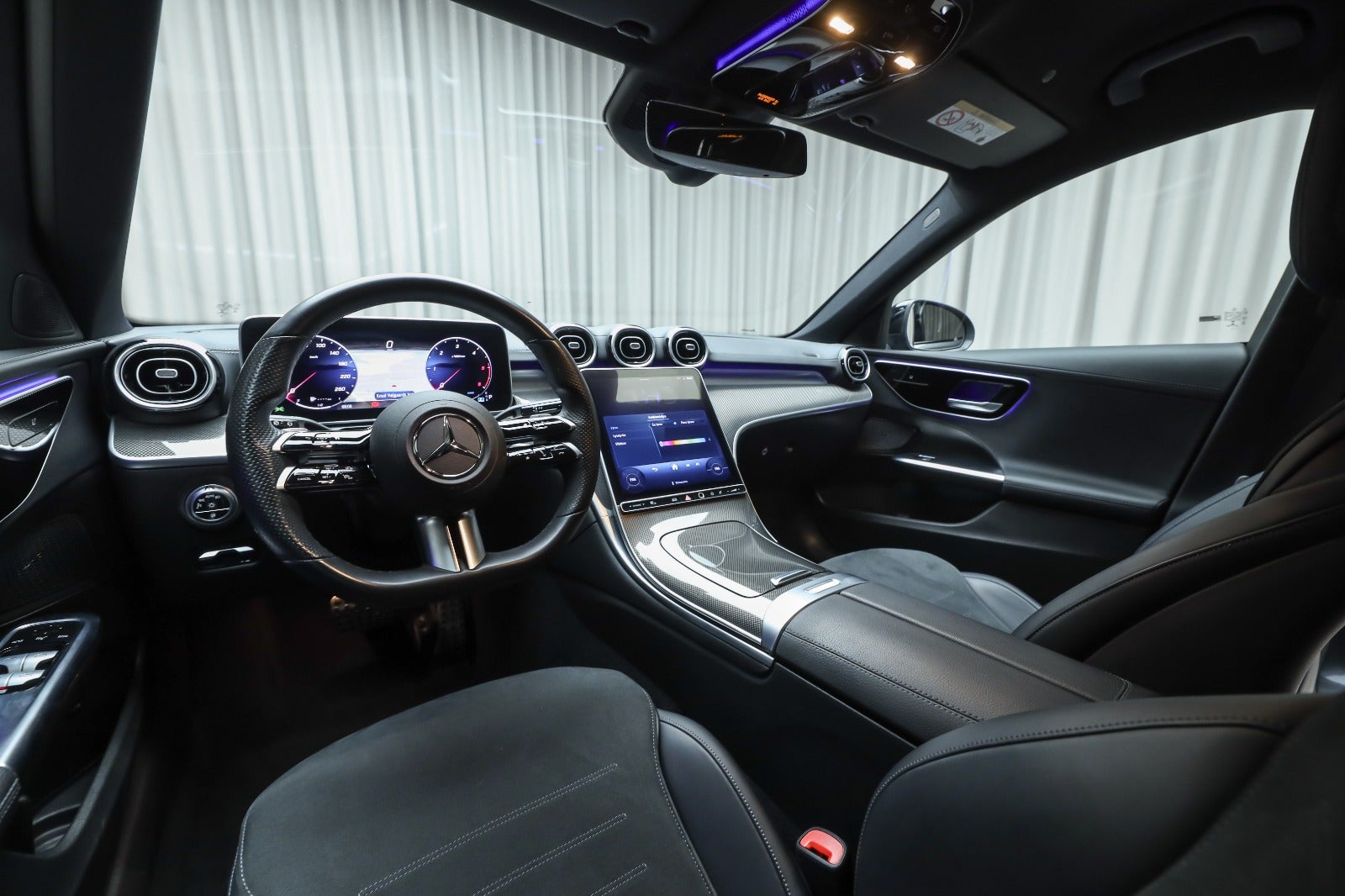Mercedes-Benz C 300 d (4/8)
