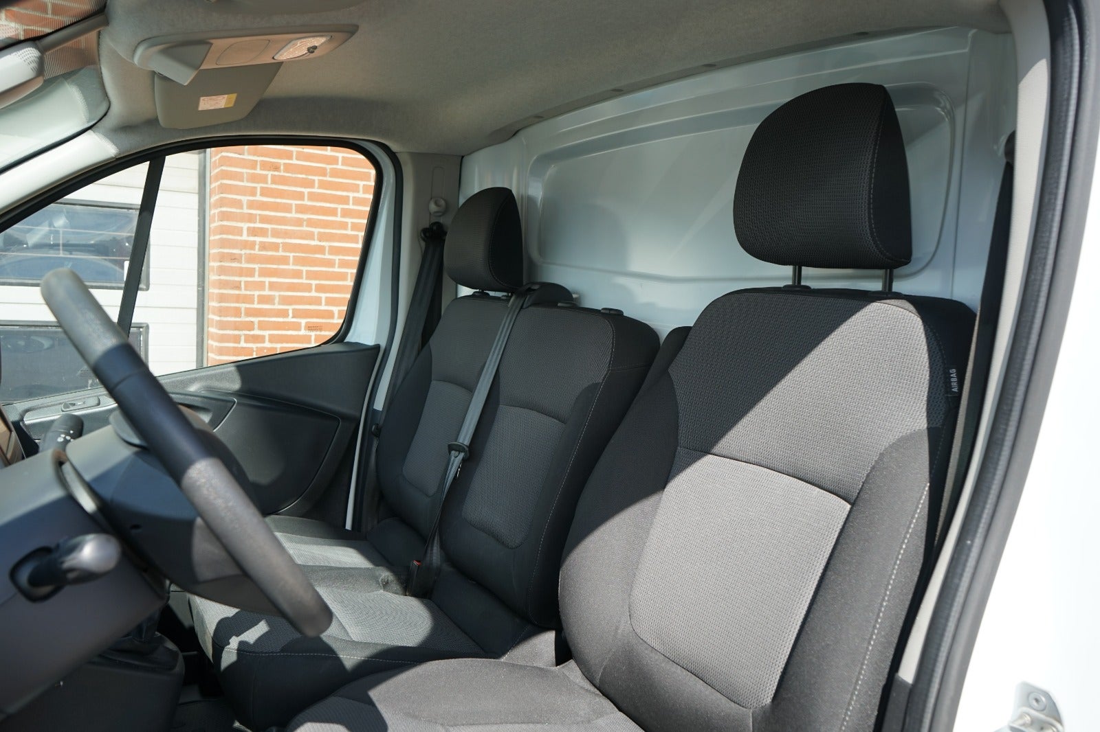 Billede af Renault Trafic T29 2,0 dCi 120 L2H1