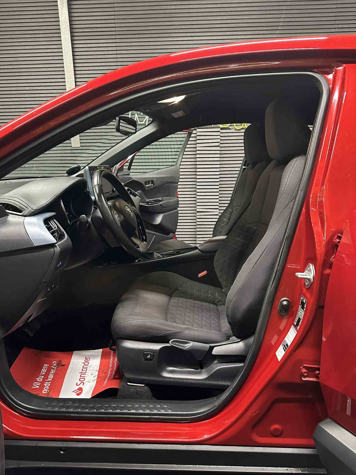 Billede af Toyota C-HR 1,8 Hybrid C-LUB Smart CVT