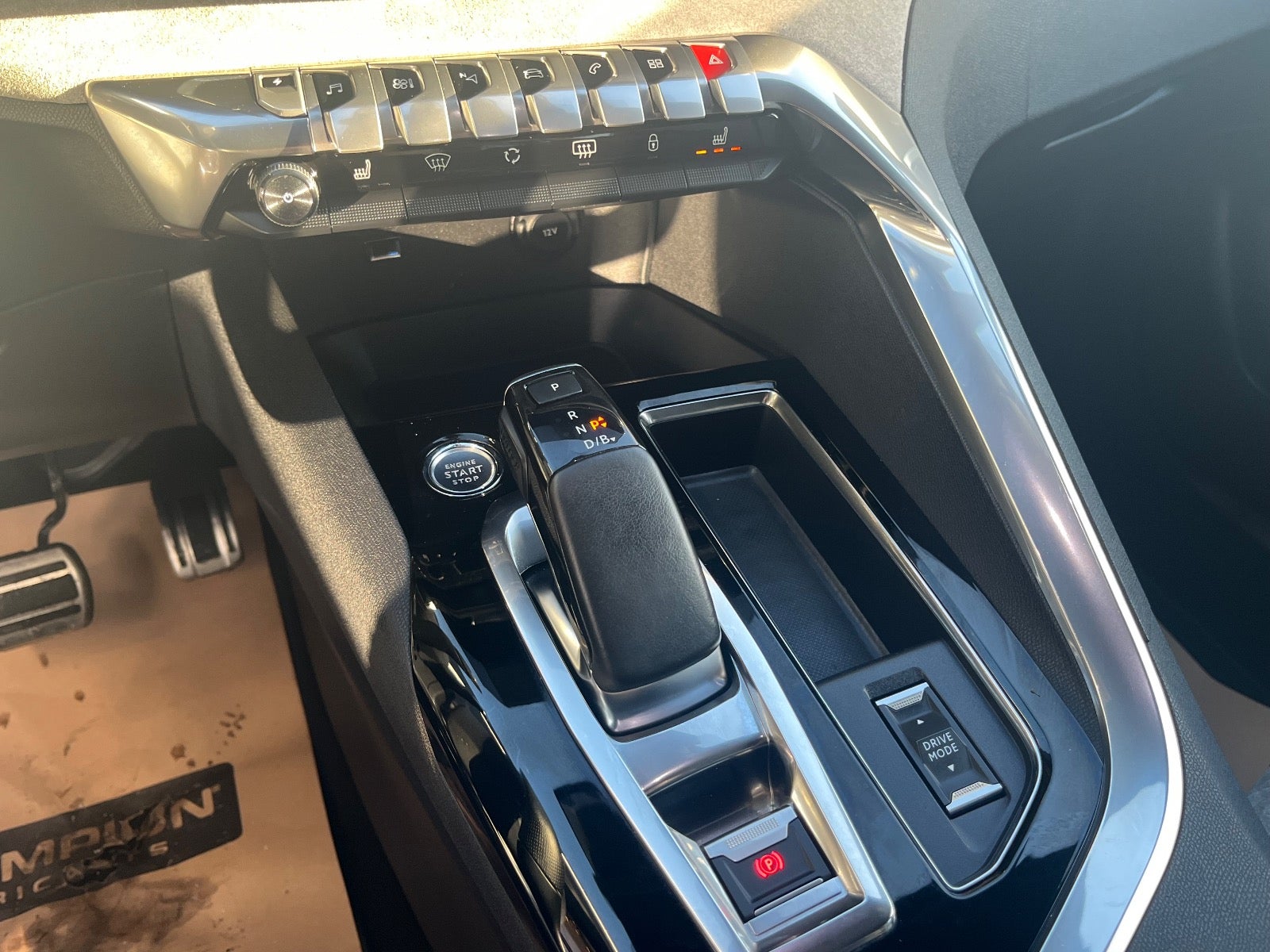 Billede af Peugeot 3008 1,6 Hybrid First GT EAT8