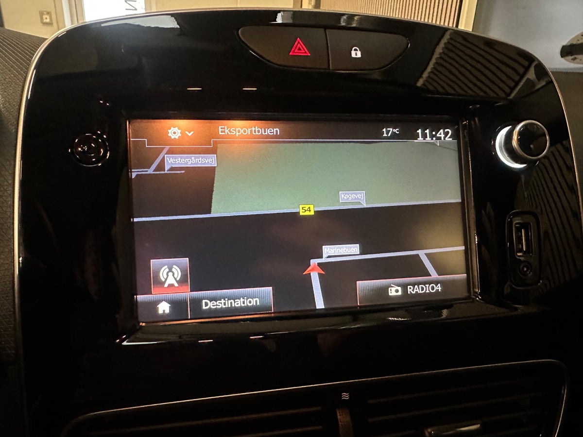 Renault Clio IV TCe 90 Zen Renault Clio IV TCe 90 Zen