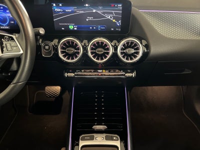 Mercedes EQA250+ Progressive Van