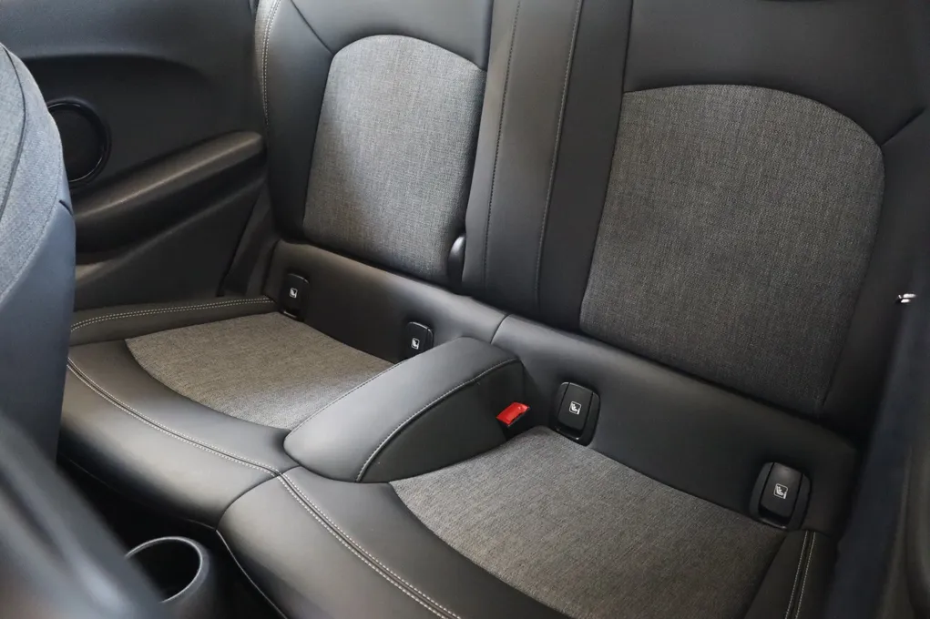 MINI Cooper SE Classic Trim