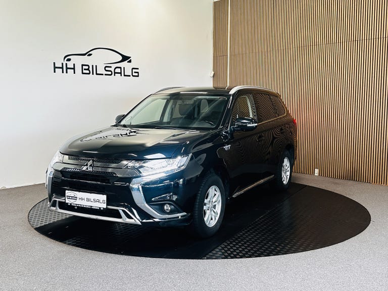 Mitsubishi Outlander PHEV Inform+ CVT 4WD