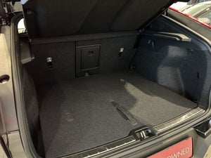 Volvo EC40 Extended Range Black Edition