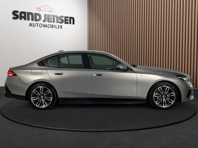 BMW i5 eDrive40 M-Sport