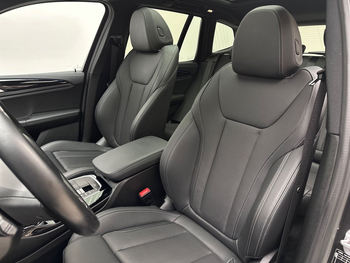 BMW iX3 Charged M-Sport billede 17