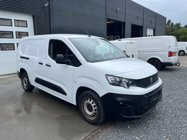 Peugeot Partner BlueHDi 100 L2V2 Ultimate Van