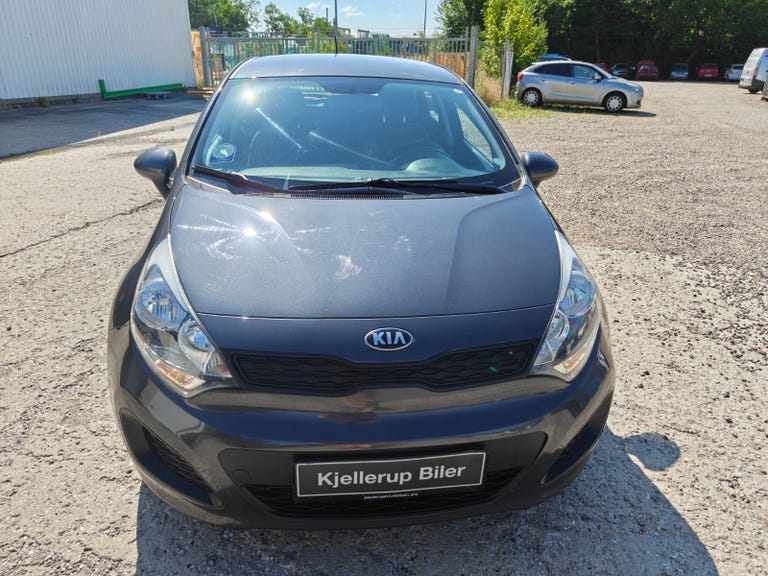Kia Rio CVVT Style