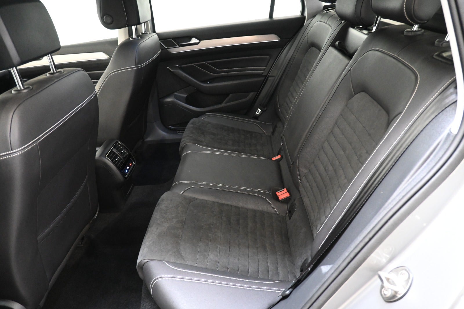 VW Passat TSi 150 Elegance+ Pro Variant DSG