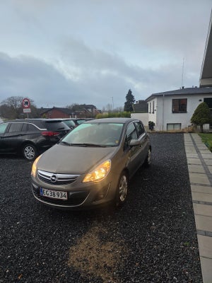 Opel Corsa 1,4 16V Cosmo 5d