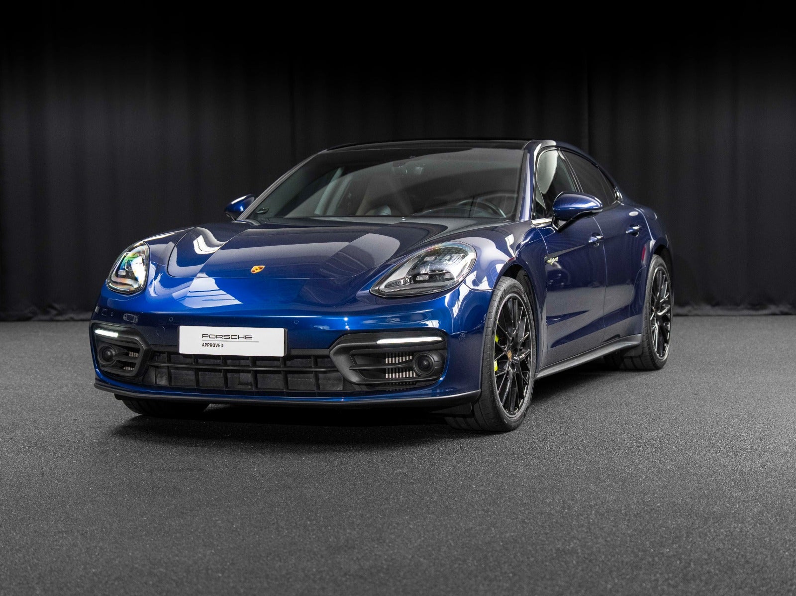 Porsche Panamera 4
