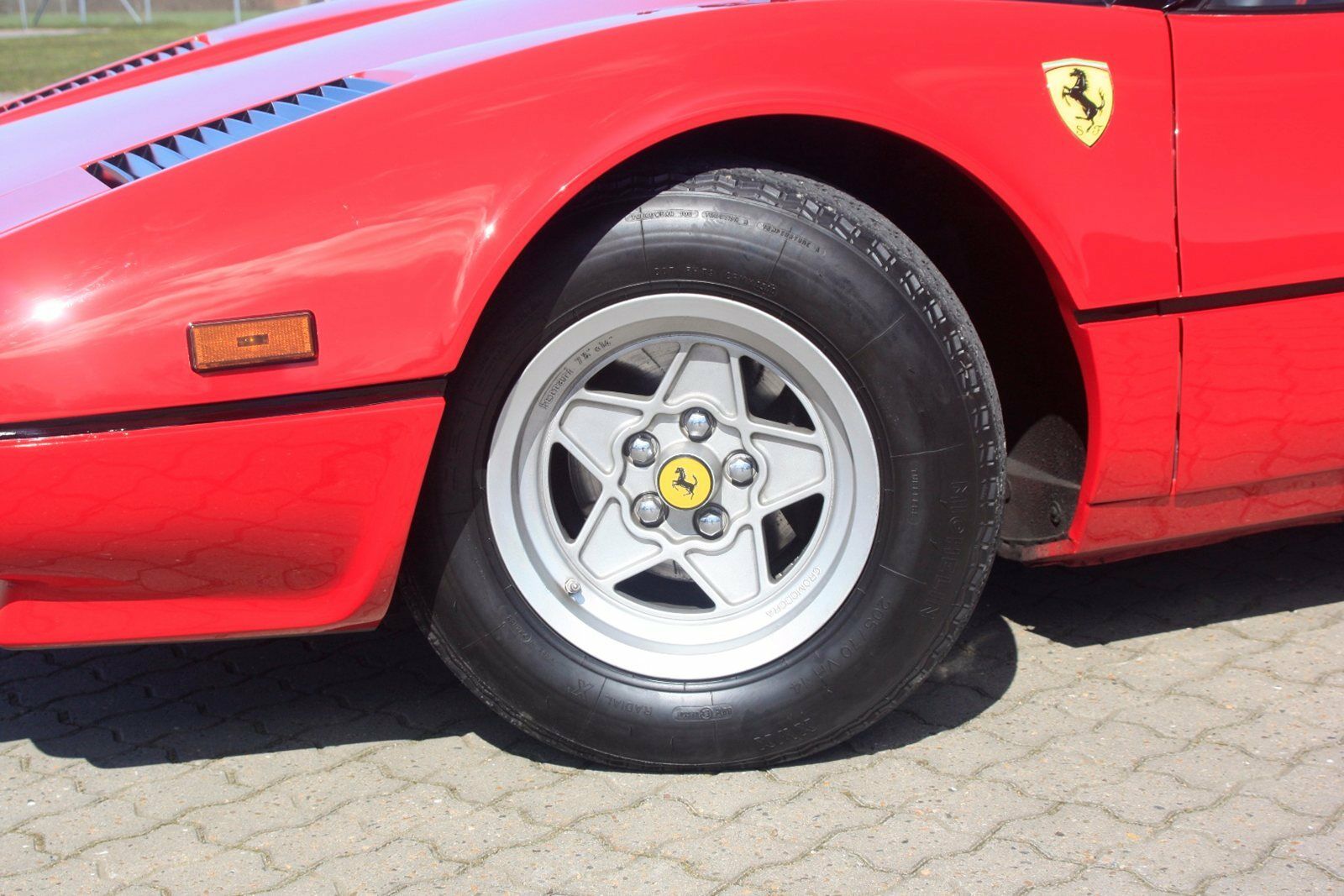 Ferrari 308 GTS - 6