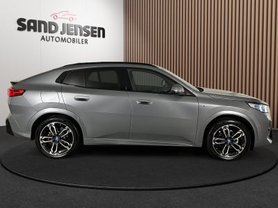 BMW iX2 eDrive20 Fully Charged M-Sport Van