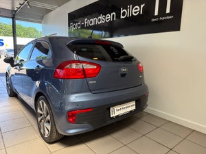 Kia Rio CVVT Attraction