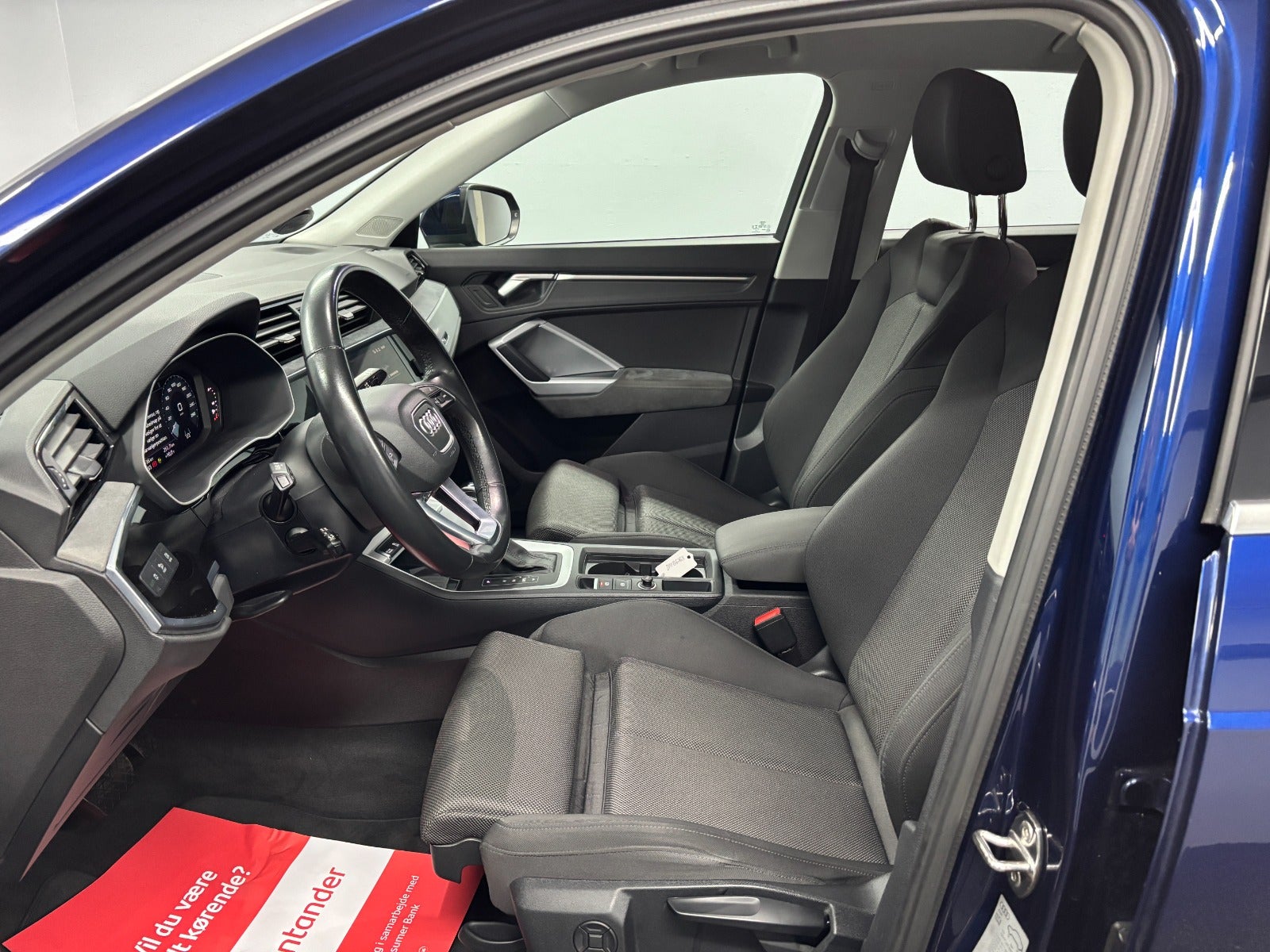 Billede af Audi Q3 45 TFSi e Attitude plus S-tr.