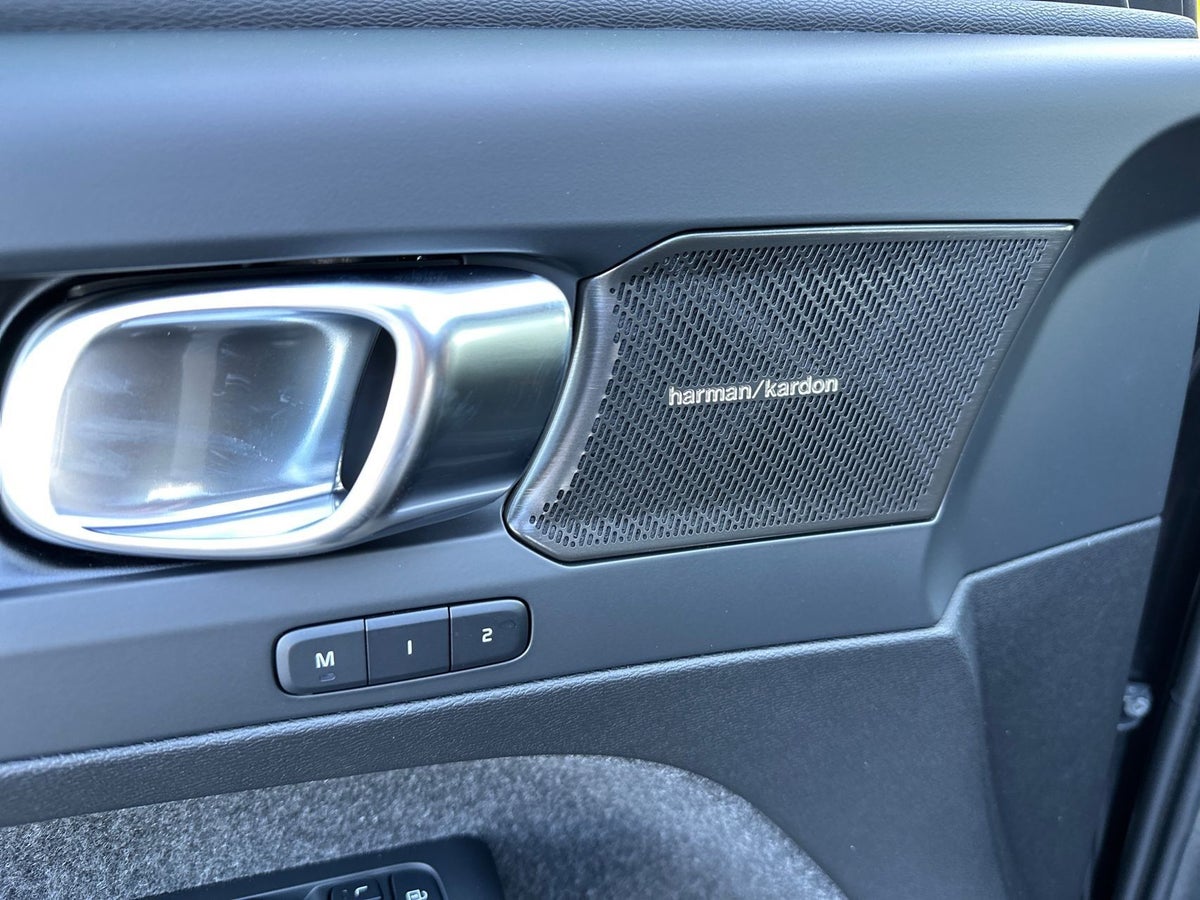 Volvo EX40 Extended Range Black Edition billede 17