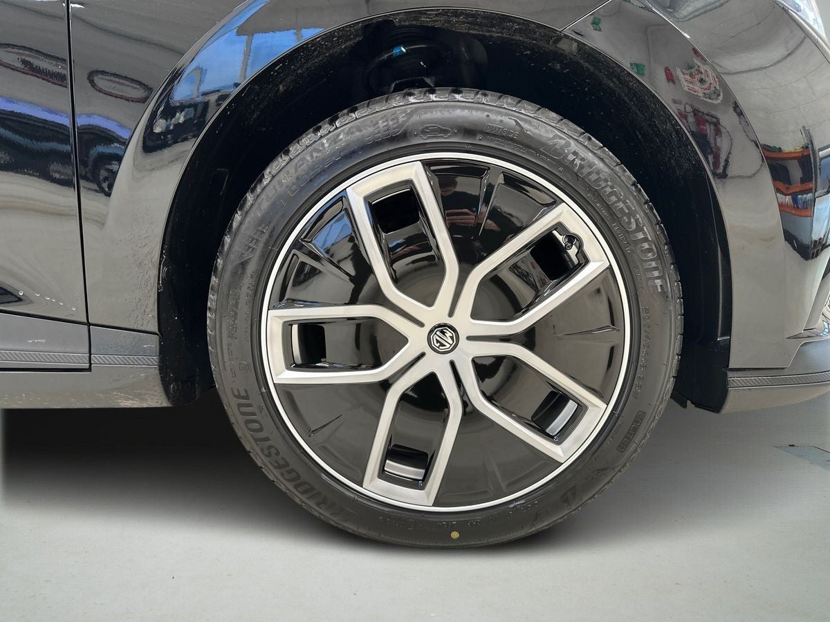 MG 4 Luxury billede 8