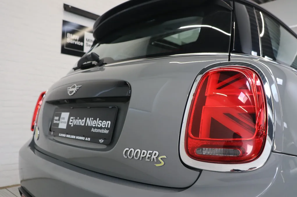 MINI Cooper SE Camden Edition