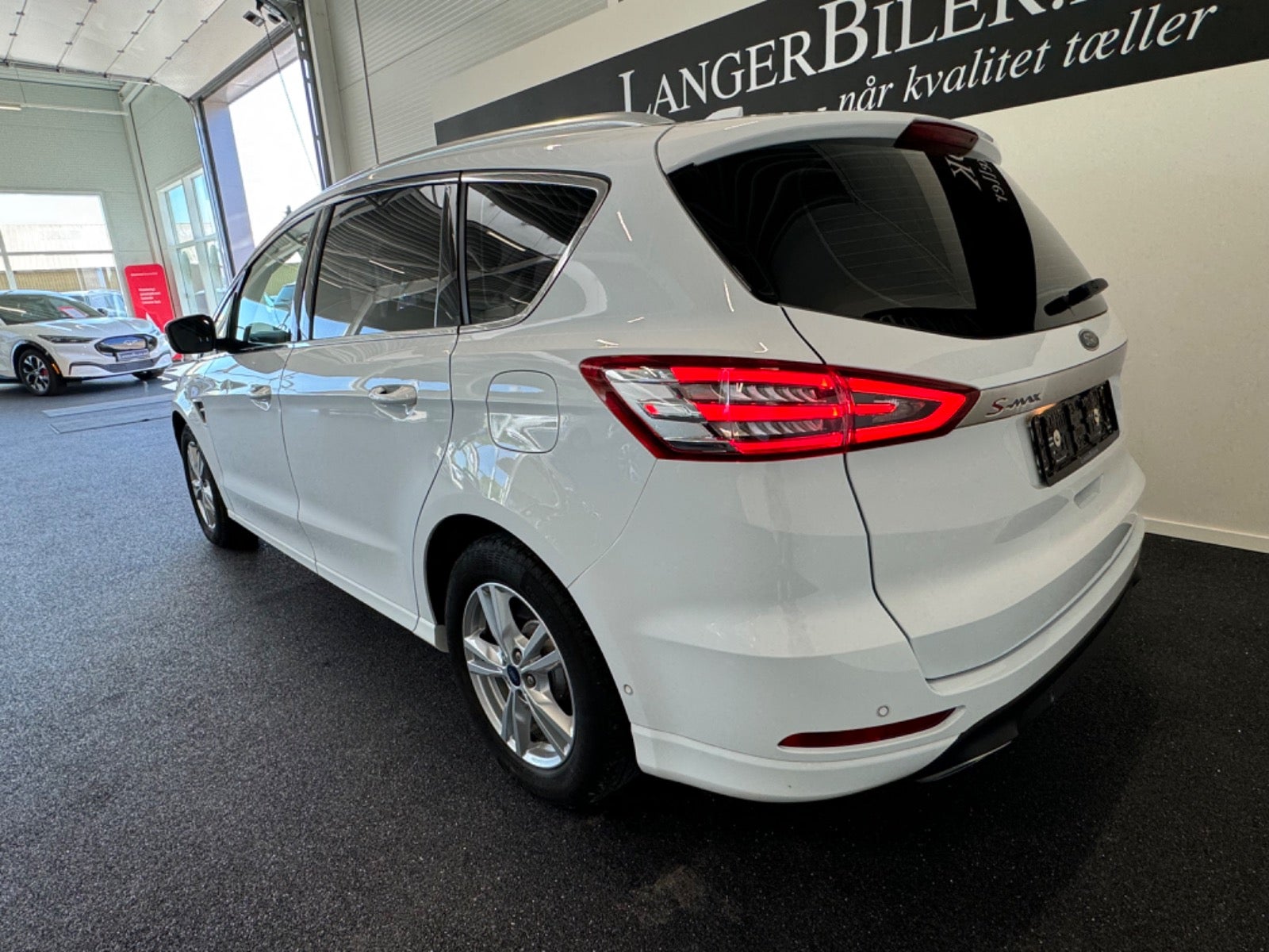 Ford S-MAX 2021