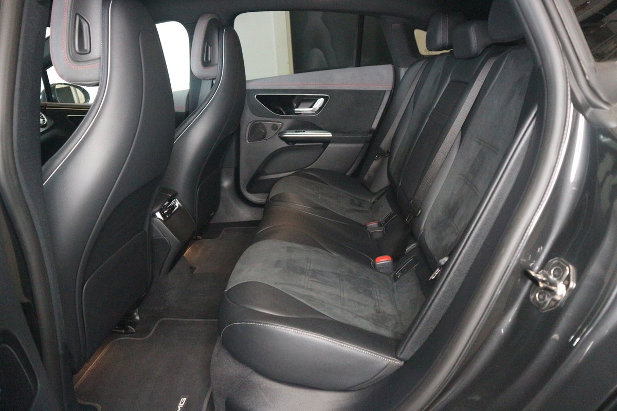 Mercedes EQE350 AMG Line