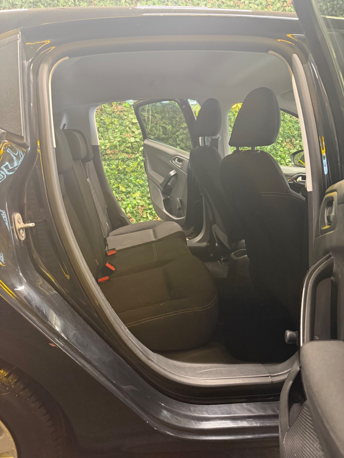 Billede af Peugeot 208 1,5 BlueHDi 100 Envy+
