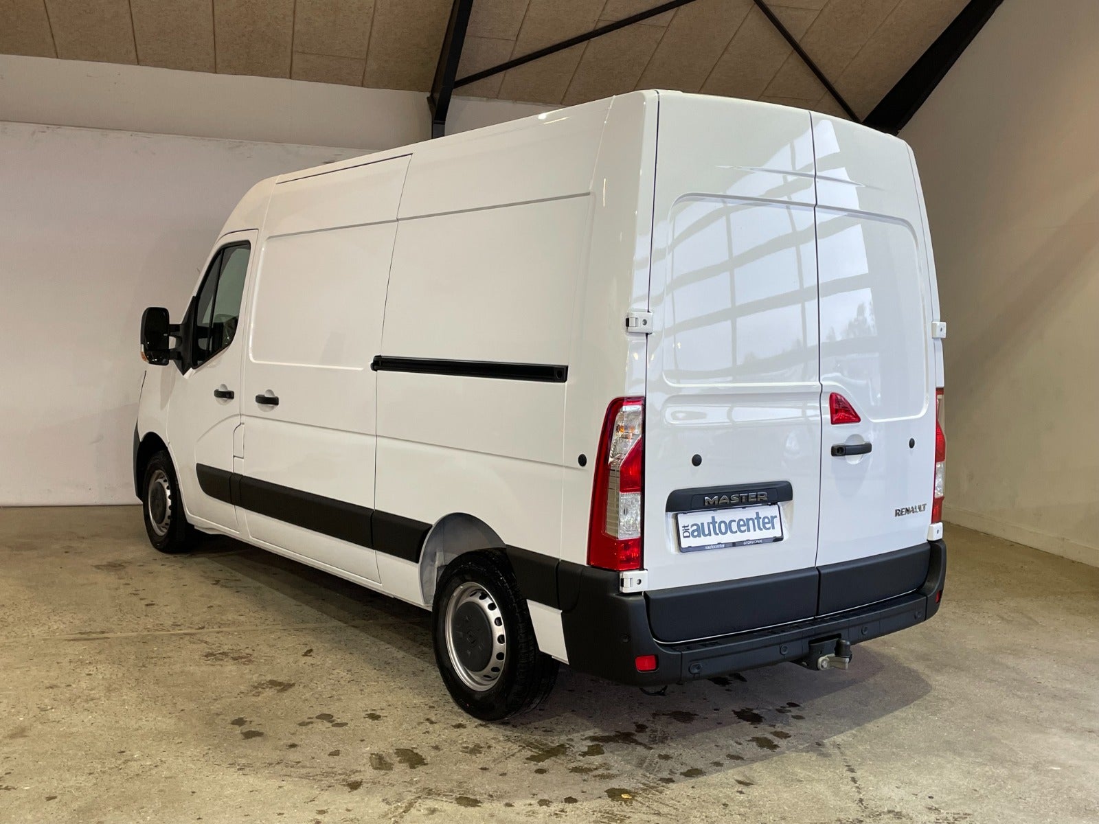 Renault Master IV T33 dCi 150 L2H2 Kassevogn Tekno