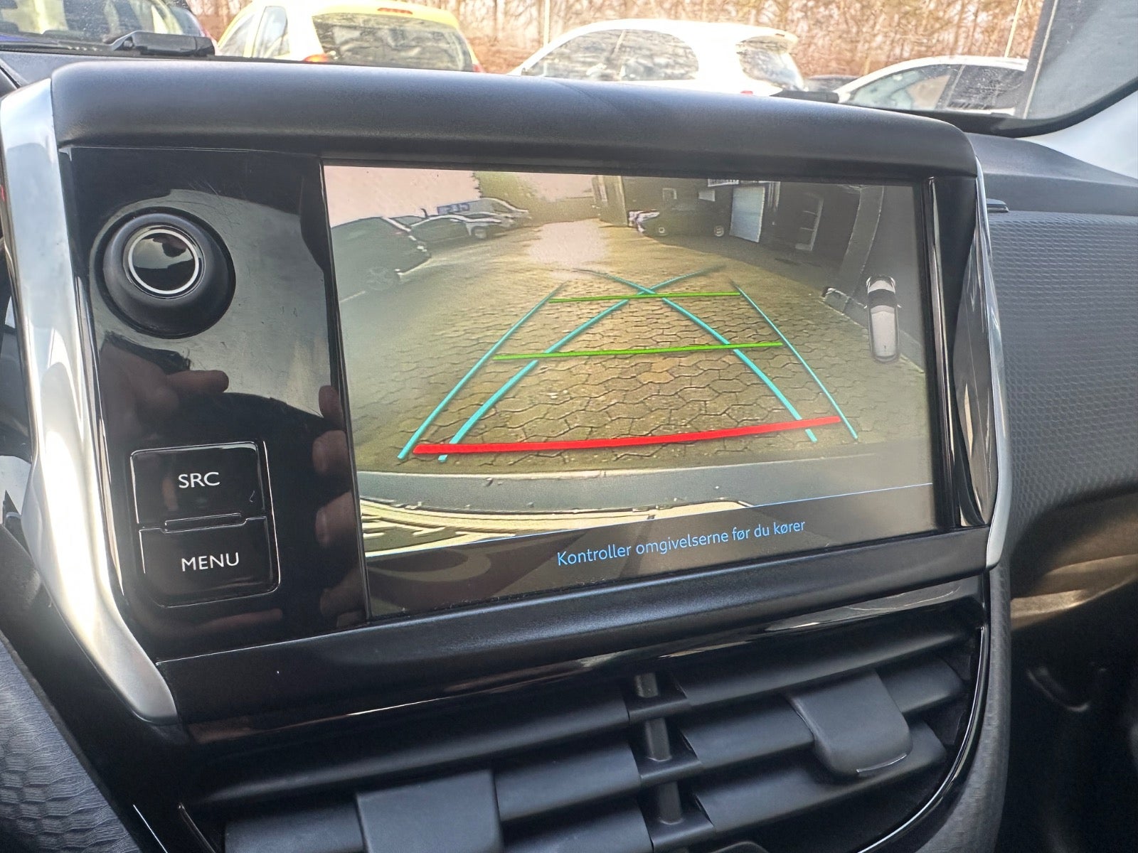 Billede af Peugeot 208 1,6 BlueHDi 100 Allure Sky