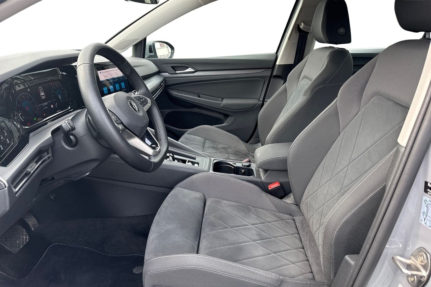 Billede af VW Golf VIII 1,5 eTSi 150 Style DSG