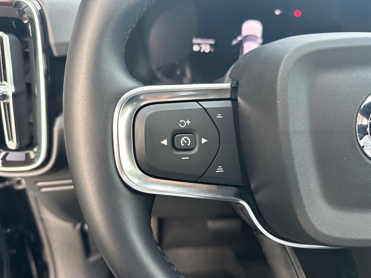 Volvo EX40 Extended Range Black Edition billede 20