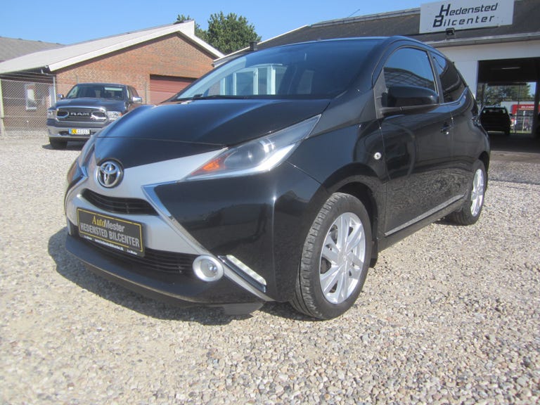 Toyota Aygo VVT-i x-black II