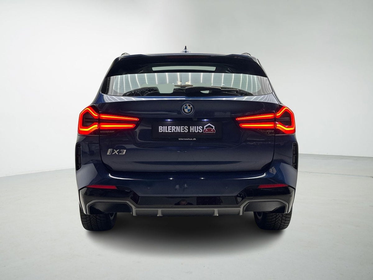 BMW iX3 Charged M-Sport billede 7